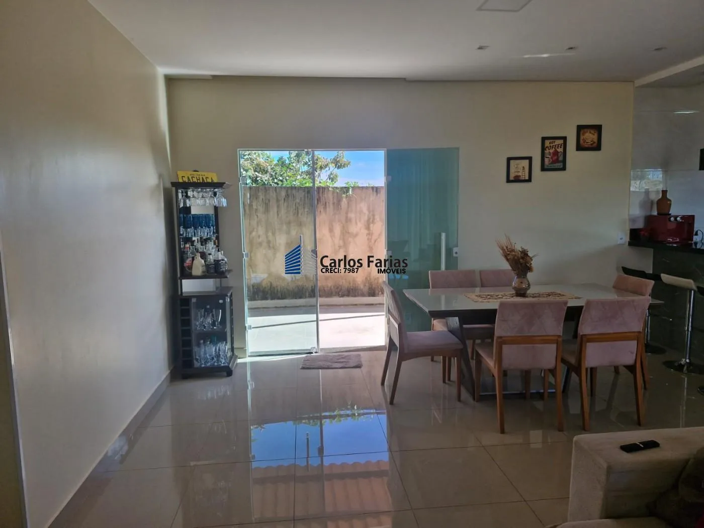 Imagem Casa em Condomínio para Venda em Brasília, Setor Habitacional Tororó (Jardim Botânico), 2 dormitórios, 1 suíte, 2 banheiros, 2 vagas