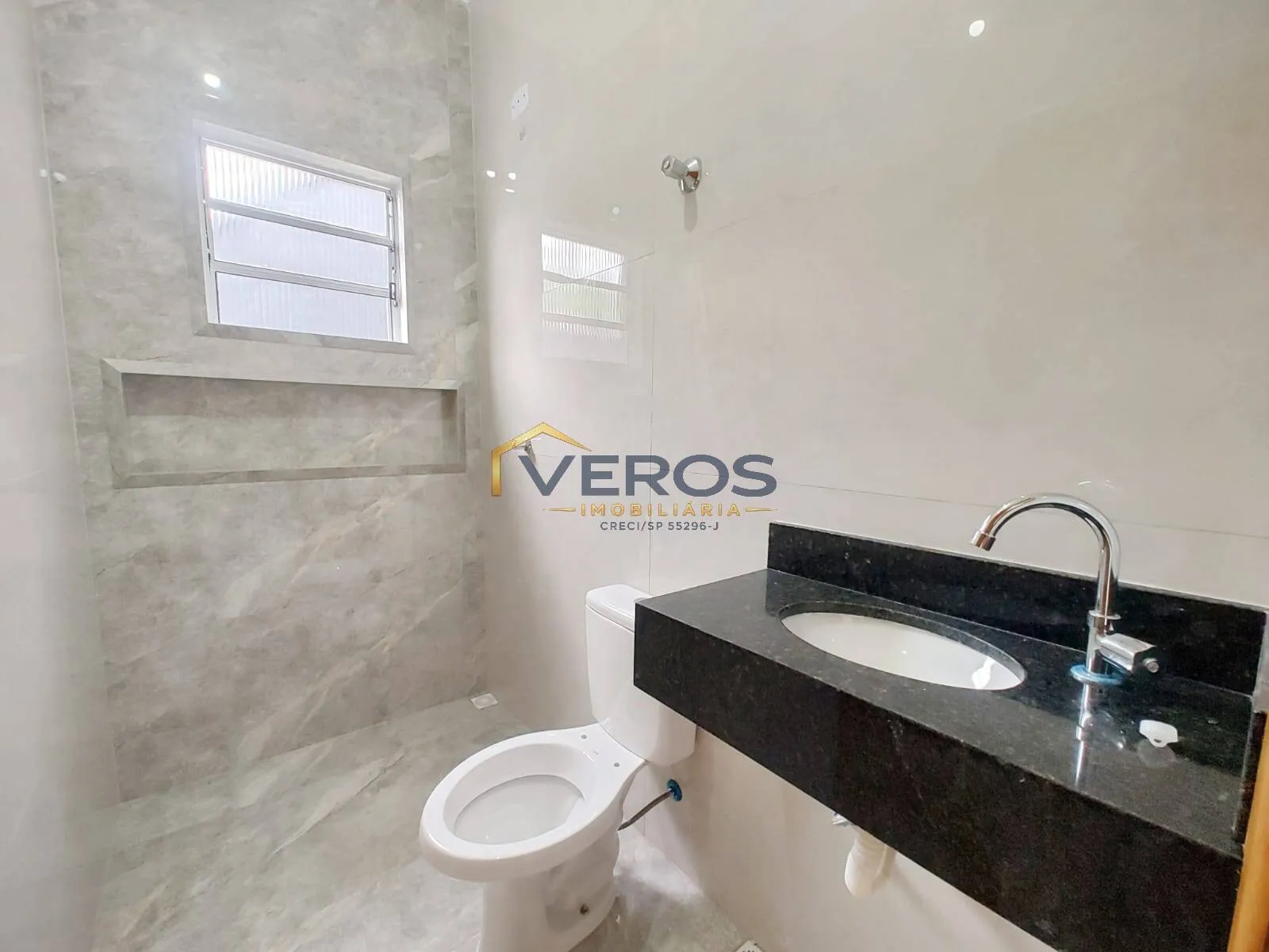 Imagem Casa nova 02 quartos venda na praia Massaguaçu em Caraguatatuba