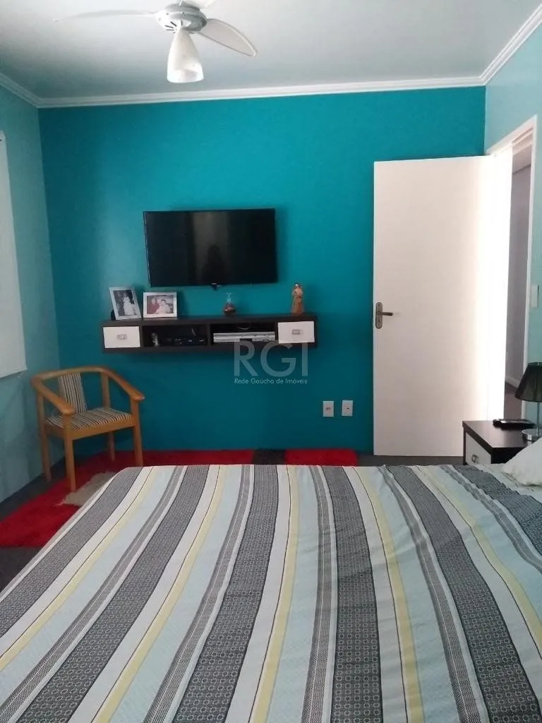 Imagem Casa para Venda - 249.86m², 3 dormitórios, sendo 1 suites, 4 vagas - Medianeira