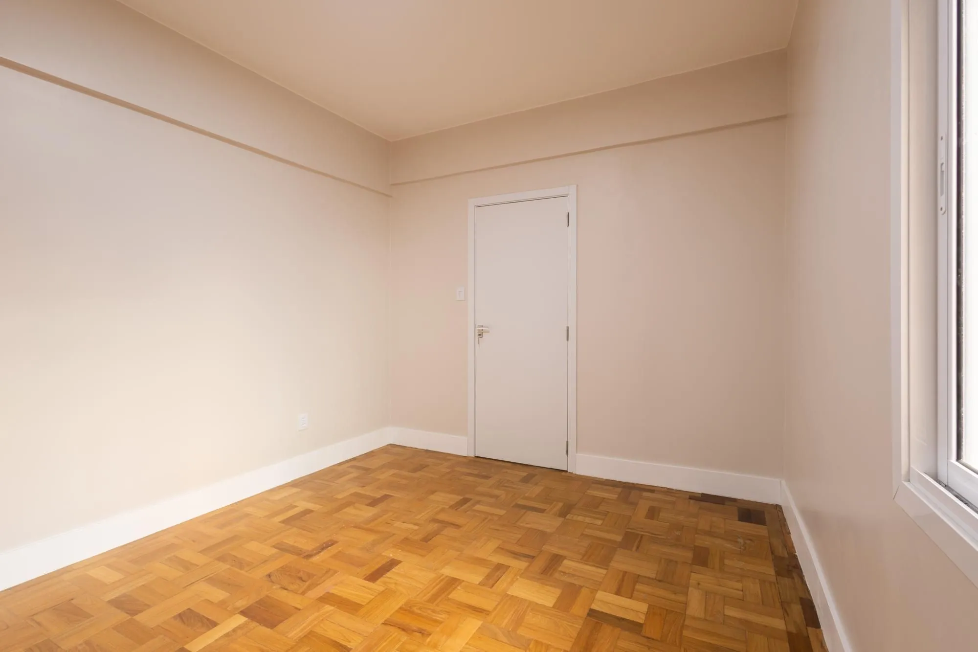 Imagem Apartamento totalmente reformado de 140m2 com vaga no Bom Fim