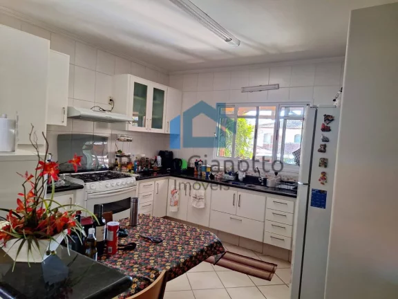 Imagem Casa no Condomínio Parque Paulistano em Cotia