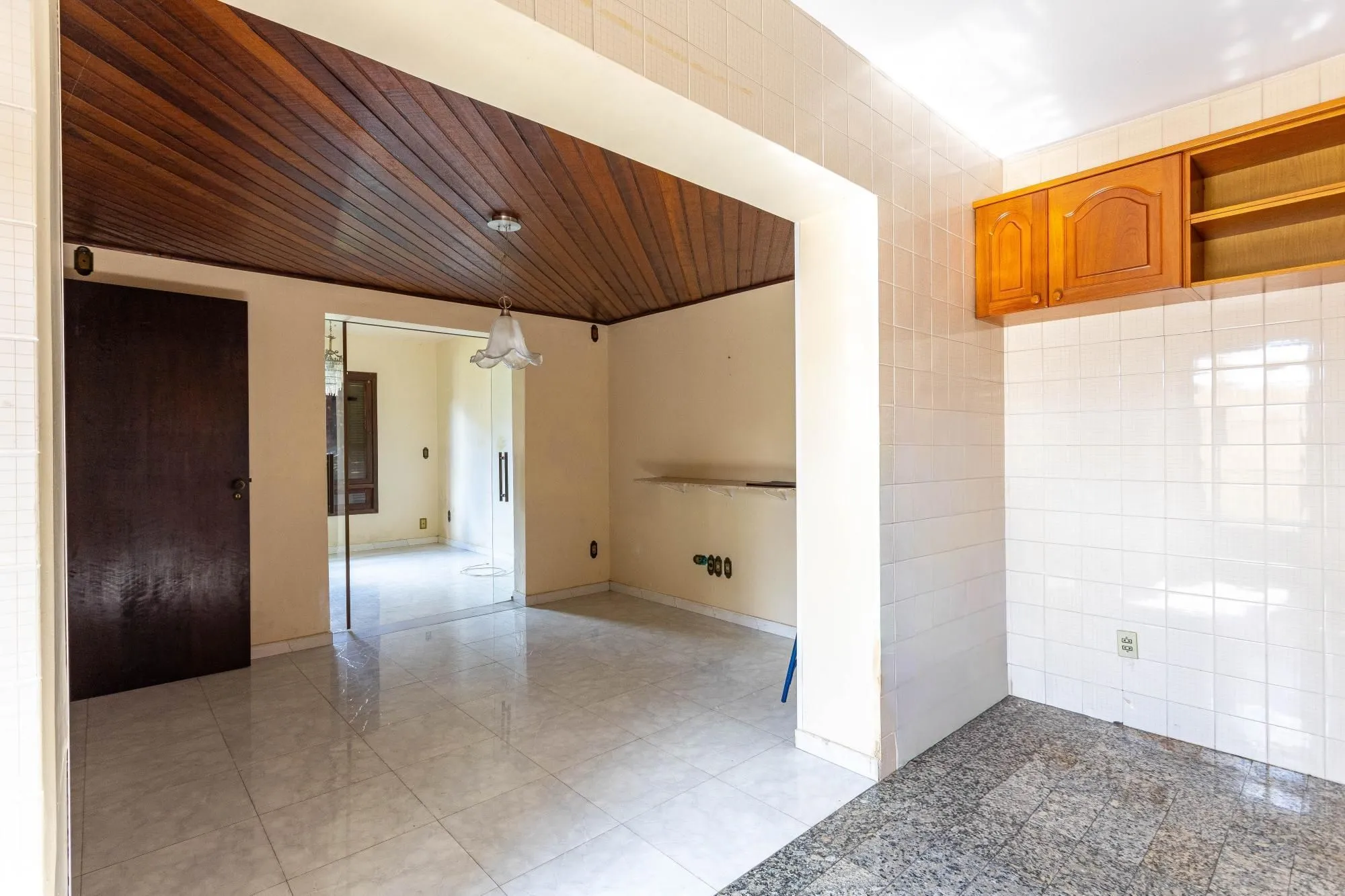 Imagem CASA SOBRADO 3 DORMITÓRIOS 1 SUITE 3 VAGAS NO BAIRRO HIGIENÓPOLIS EM PORTO ALEGRE
