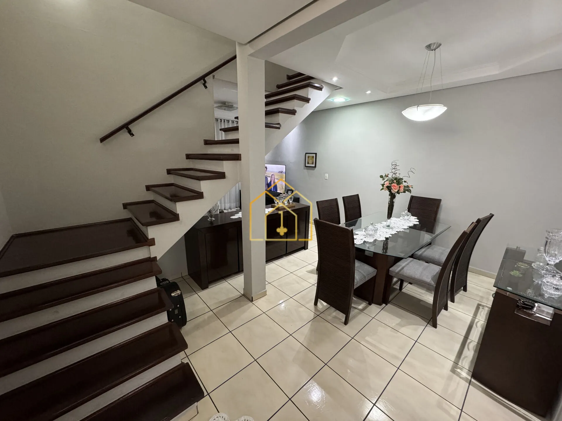 Imagem Sobrado à venda 177 m² 3 quartos 1 suíte 2 vagas | Jardim Stella - Santo André - SP
