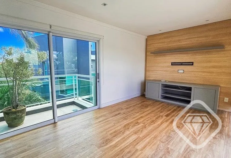 Imagem ALGUMAS VISTAS NÃO PRECISAM DE FILTRO.

Casa em condomínio na Vila Assunção, com vista para o Gu...