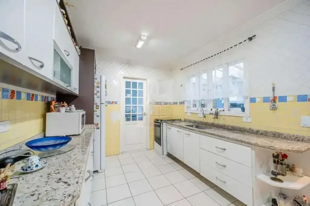 Imagem Sobrado com 3 Quartos à Venda, 170 m² em Parque Continental - São Paulo