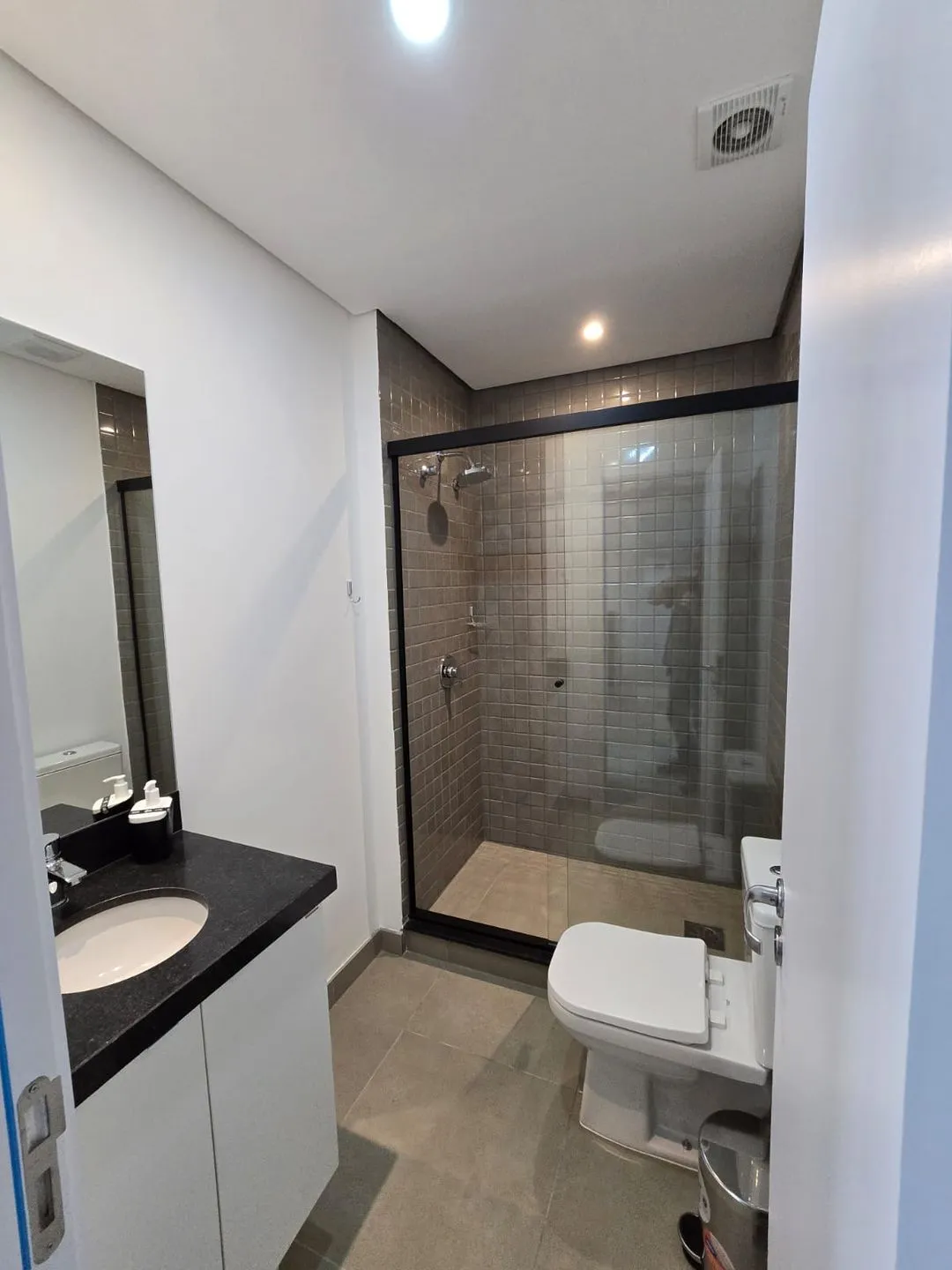 Imagem Flat à venda em Porto Alegre, Centro Histórico, com 1 quarto, 30m2