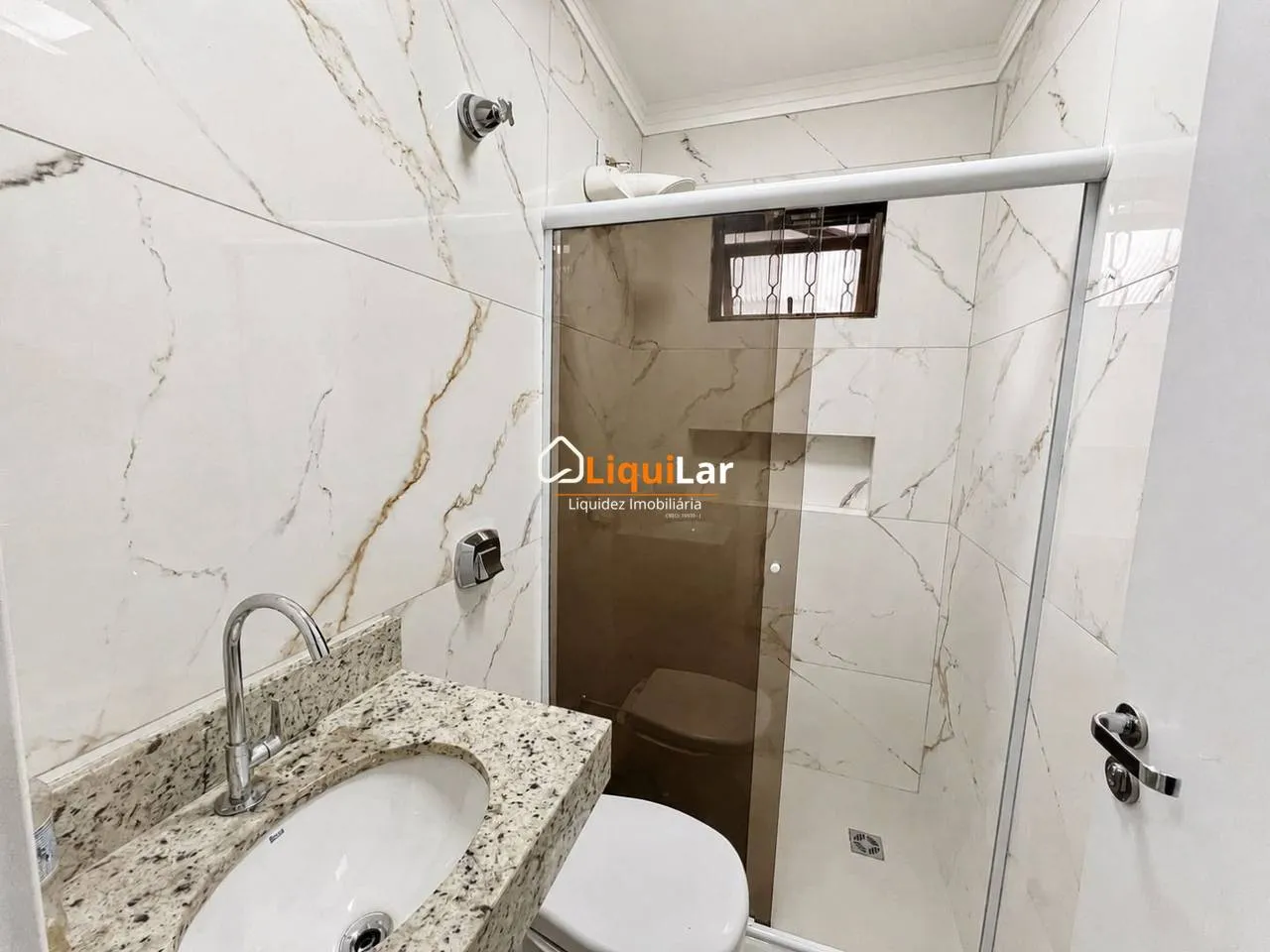 Imagem Casa para Locação no Monte Castelo | 3 Quartos, Quintal Amplo e Espaço Gourmet