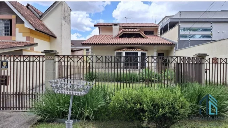 Imagem (Permuta ou financiamento) Casa a venda com amplo terreno, 04 quartos c/suíte, 05 vagas, salão de festas, no Tarumã em Curitiba PR