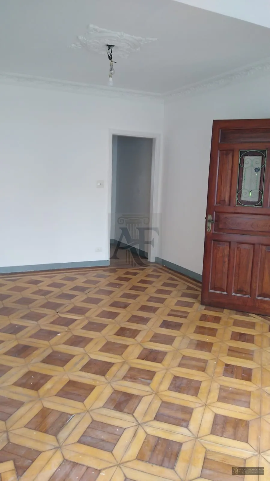 Imagem Sobrado para alugar em Vila Bertioga, São Paulo
