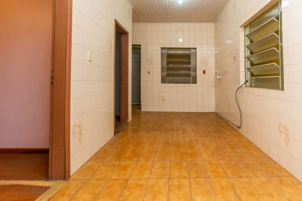 Imagem Casa com 3 dormitórios, 1 vaga e 74m² no bairro Cristo Redentor