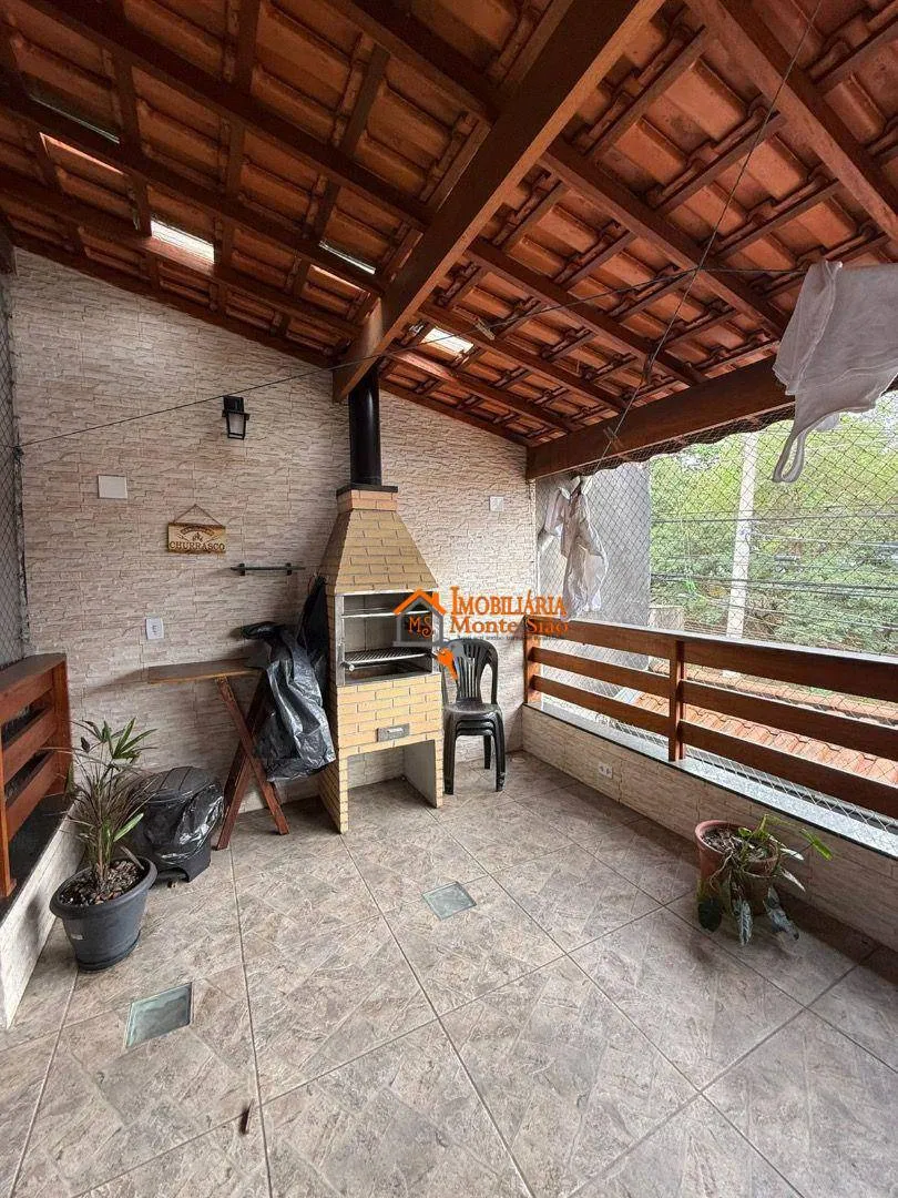 Foto do imóvel Sobrado com 3 dormitórios à venda, 253 m² por R$ 650.000,00 - Vila Rio de Janeiro - Guarulhos/SP