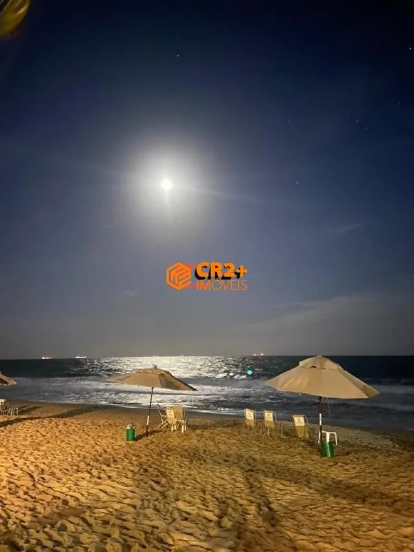 Imagem Casa Bangalô a Venda com 4 quartos, 2 suítes em Muro Alto- 165m² Beira Mar