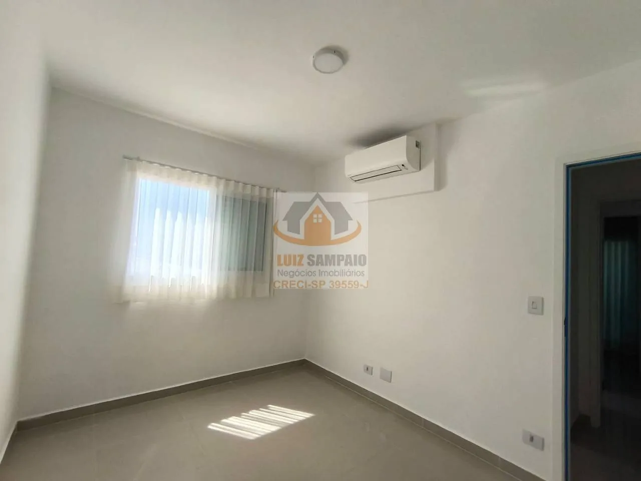 Imagem Lindo Apartamento Seminovo, Centro de Itanhaém, Praião, 2 Dormitórios (1 suíte) e 2 vagas