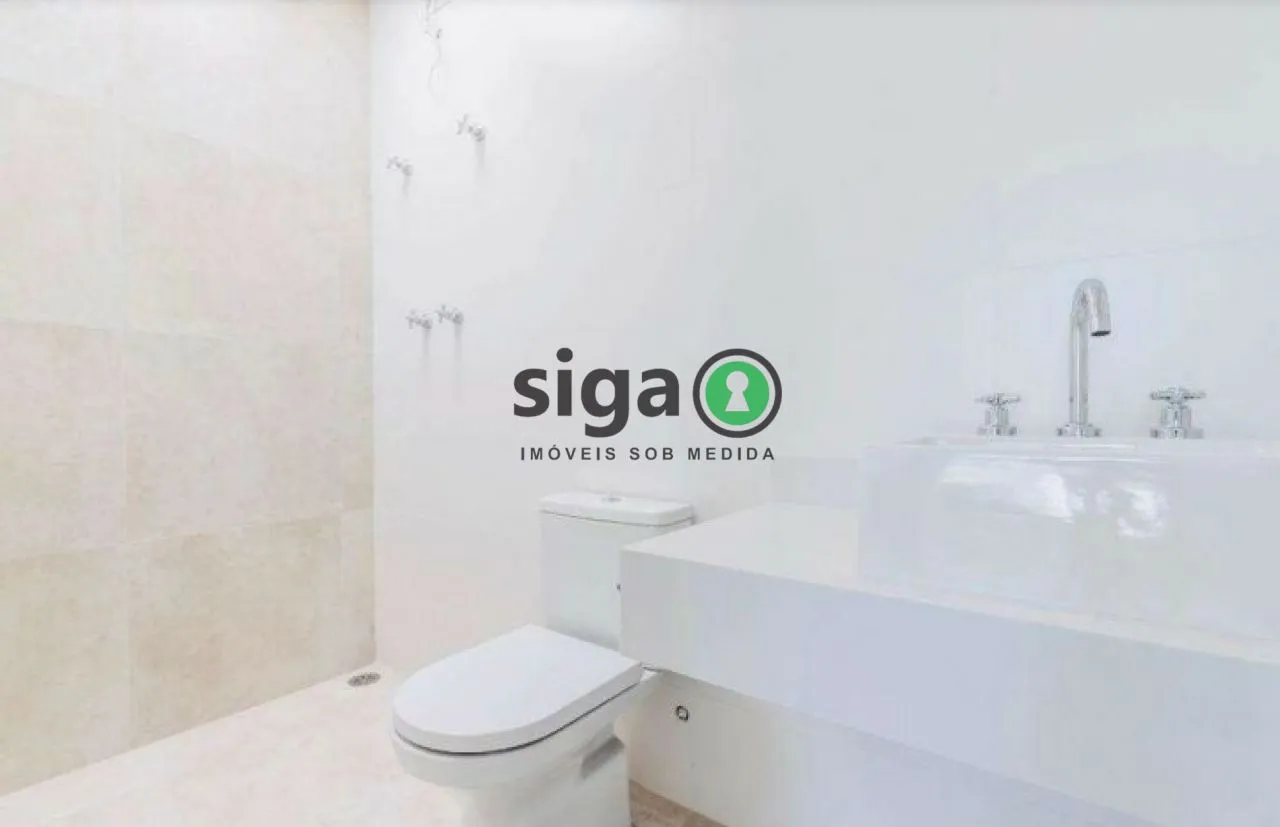 Imagem Casa em Condomínio Fechado com 4 Suítes, Piscina e Quintal Amplo