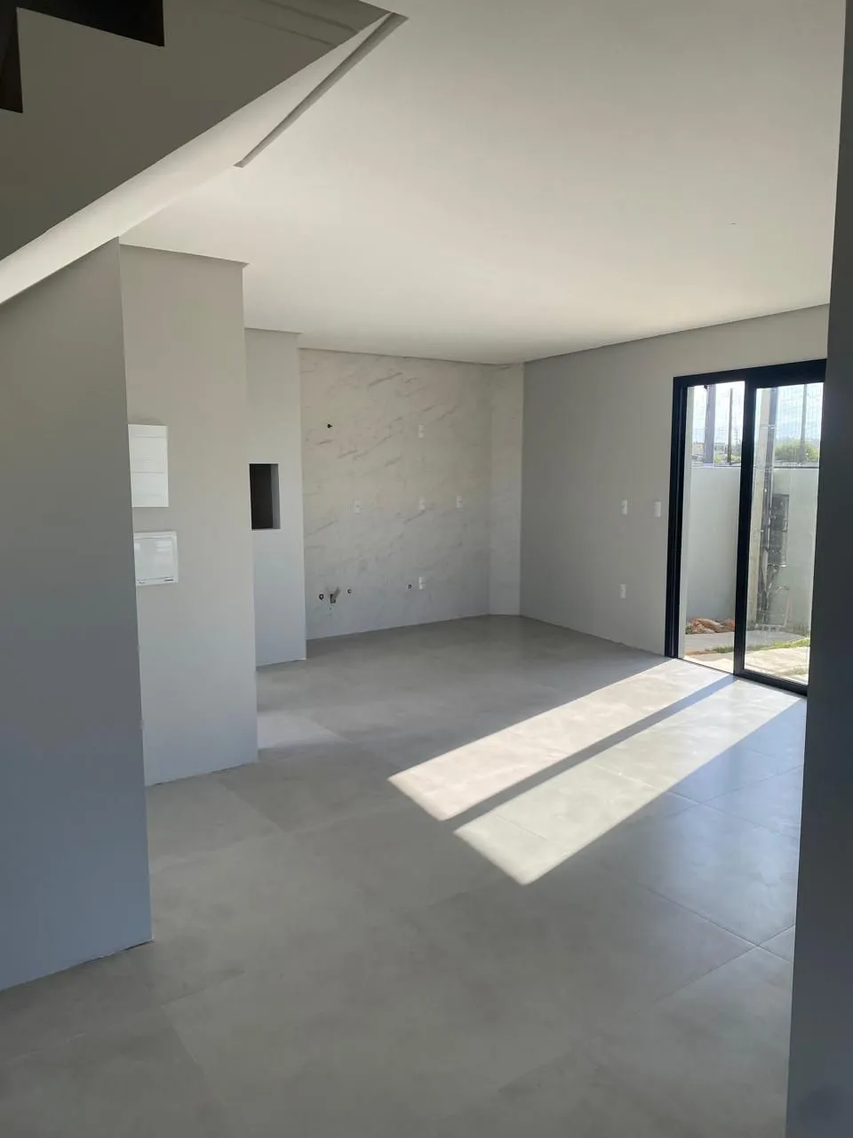 Imagem Casa com 03 quartos, sendo 01 suíte na Praia da Cal