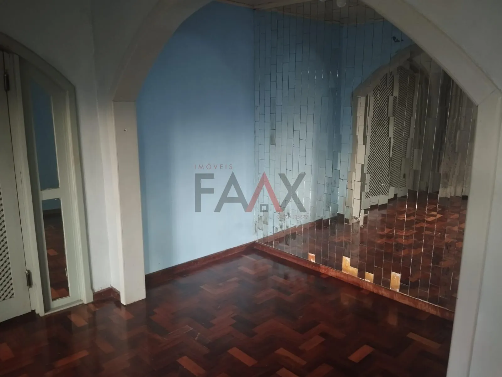 Imagem Casa á venda no Trianon próximo ao Joaquim Prestes em Guarapuava PR