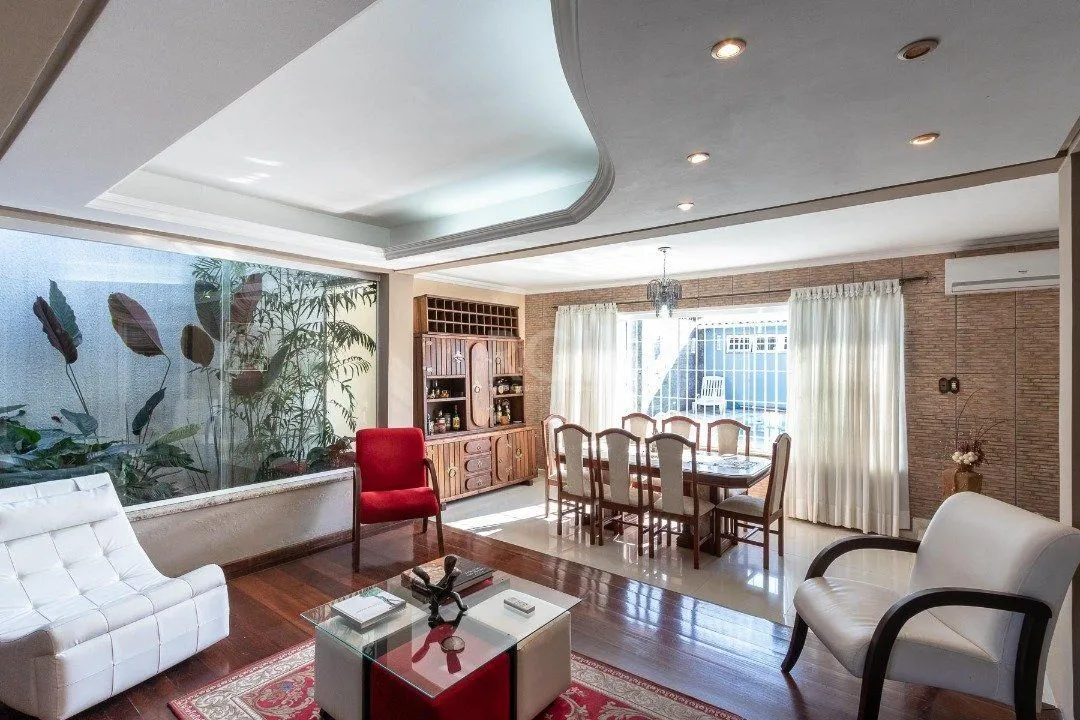Imagem Casa para Venda - 256.5m², 3 dormitórios, sendo 1 suites, 2 vagas - Espirito Santo