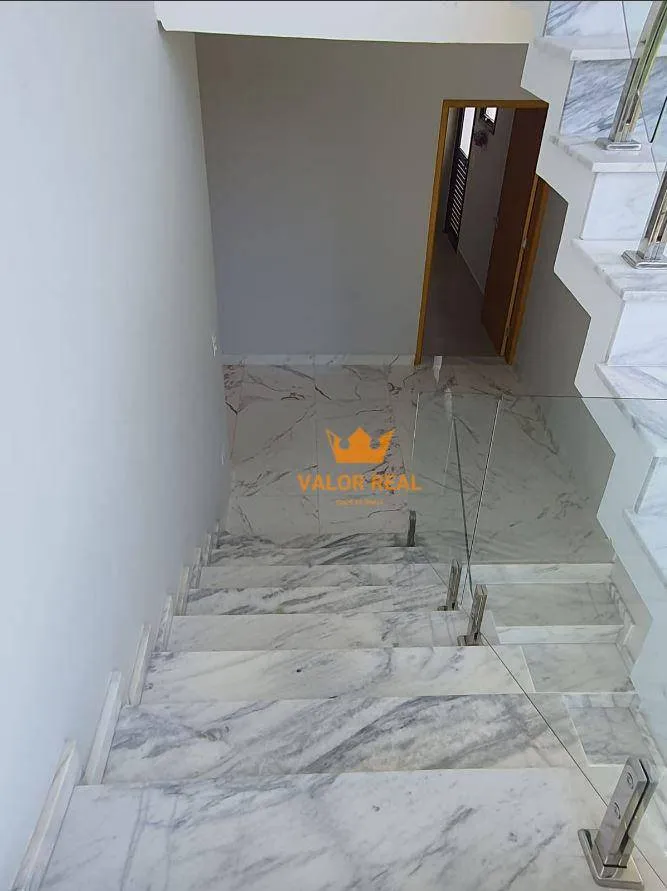 Imagem O aconchego do lar em um imóvel de alto padrão. Condomínio fechado Terras de Jundiaí, Sobrado 380 m2 R$ 2.250 mil