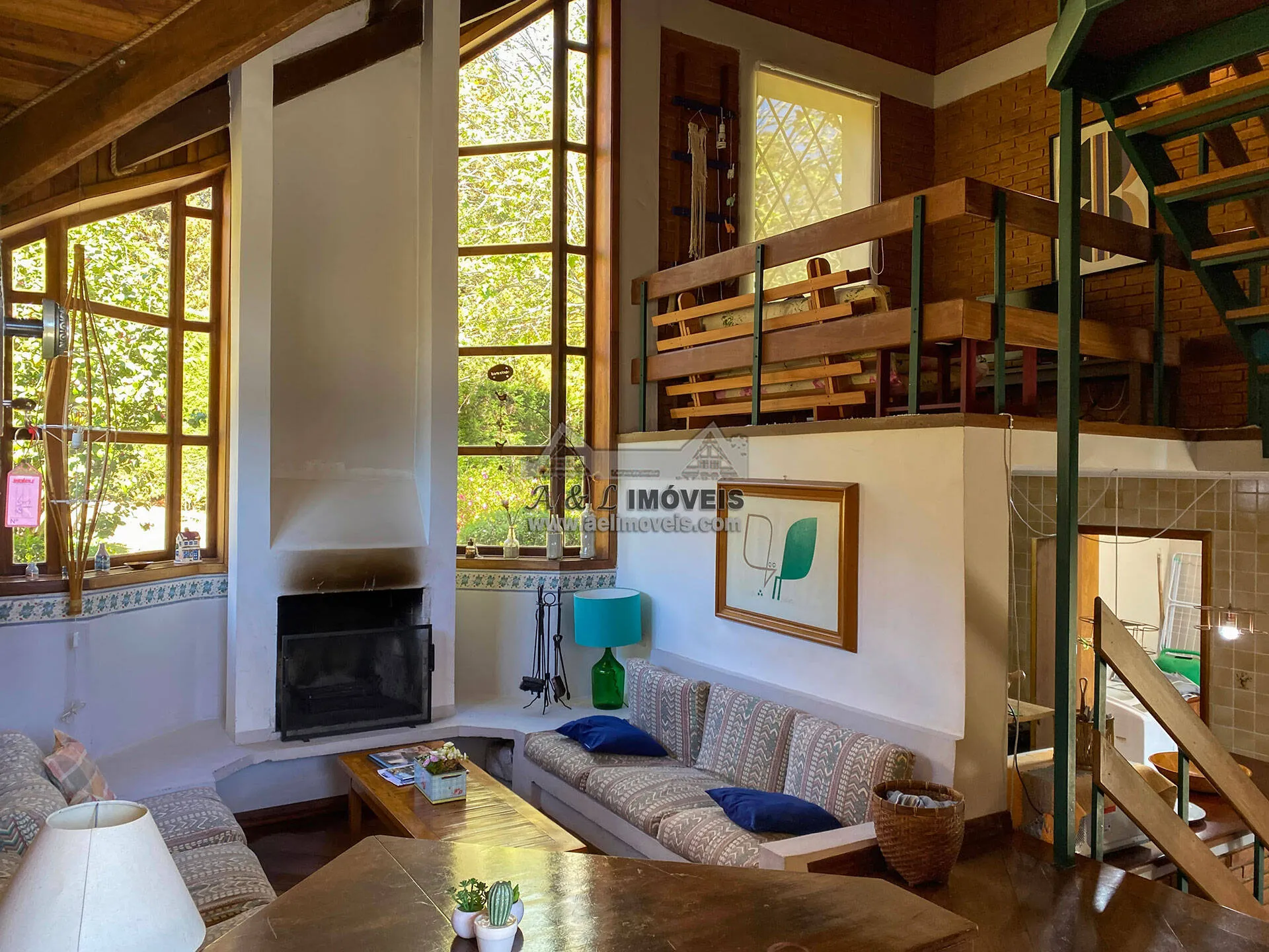 Imagem Casa à venda em Campos do Jordão - Chalé com 3 dormitórios