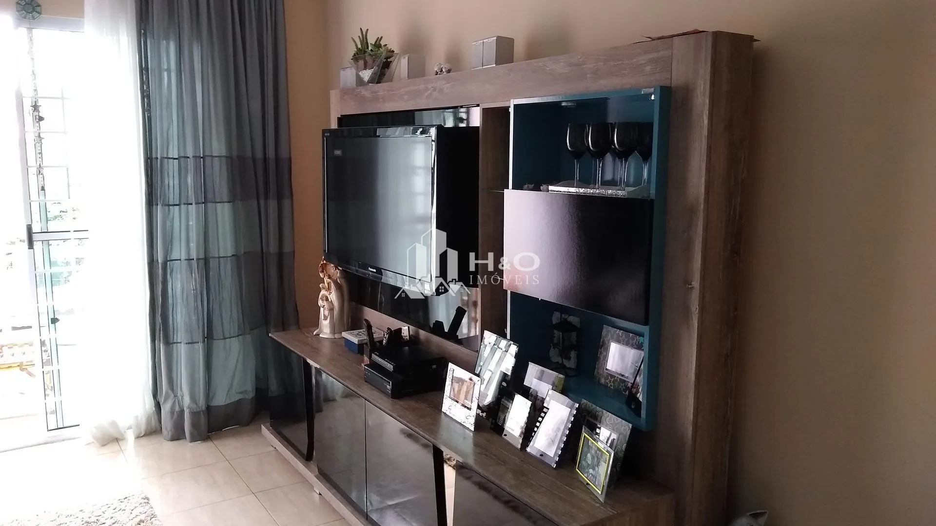 Imagem Oportunidade: Sobrado frontal à venda no bairro Artur Alvim com 220m², 3 dormitórios (1 suíte) e 3 vag