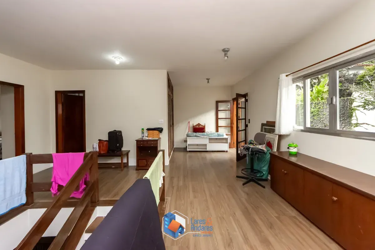 Imagem Casa para venda em Jardim dos Estados com 3 quartos, sendo 1 suíte, 410m²
