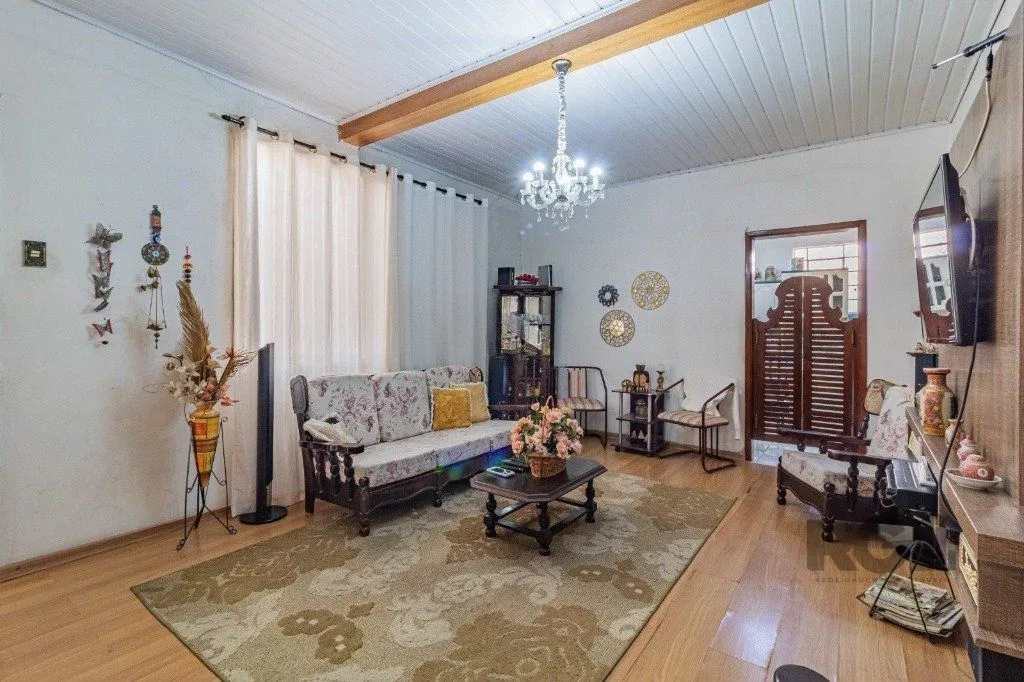 Imagem Casa de 3 dormitórios no bairro Santa Maria Goretti