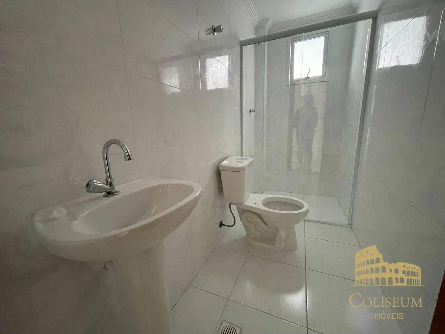 Imagem Apartamento com 3 dormitórios para alugar, 163 m² por R$ 5.000,00/ano - Tupi - Praia Grande/SP