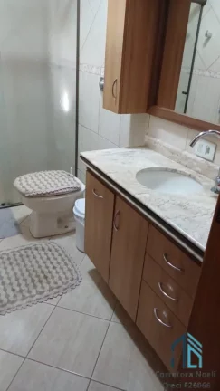Imagem Residência rua asfaltada, 03 quartos, 06 vagas, ótima localização próximo a comércios, em Contenda PR