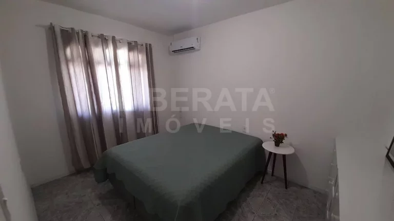 Imagem Casa a venda em Meia Praia Navegantes, SC