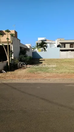 Imagem Excelente terreno de com 300m², totalmente plano. Terreno quitado e escriturado, documentação em ...