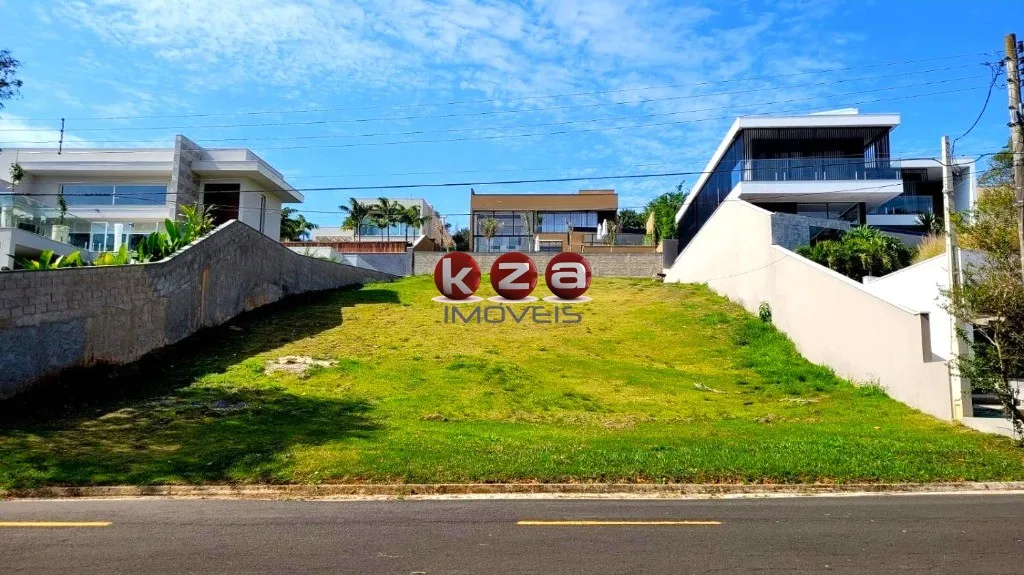 Foto do imóvel Terreno de 959,68 m² no Condomínio Portal do Lago em Valinhos-SP: Oportunidade única de investimento!