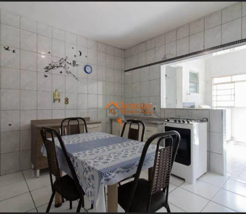 Imagem Casa com 3 dormitórios à venda, 252 m² por R$ 350.000,00 - Jardim São Domingos - Guarulhos/SP