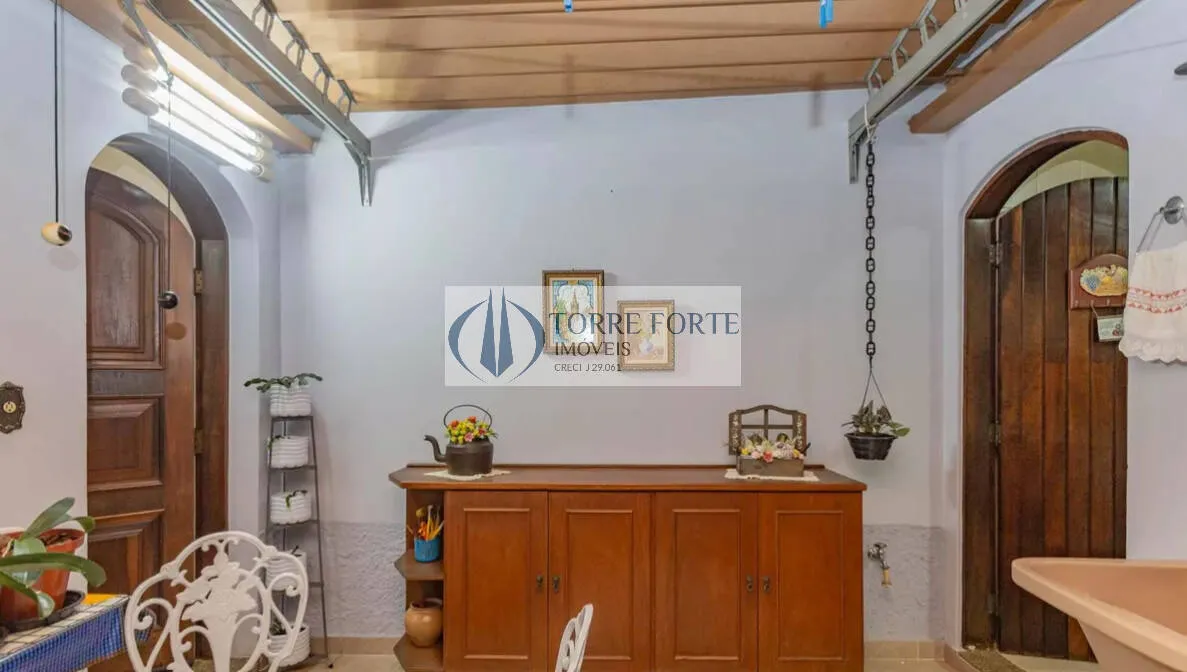 Imagem Linda casa com 2 dormitórios e 1 vaga em Vila Gumercindo