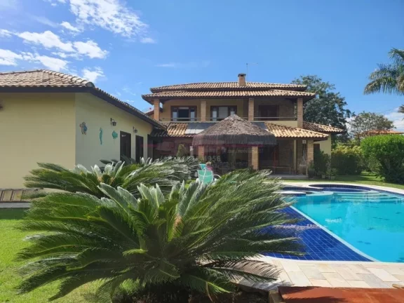 Imagem Linda casa de campo dentro de condomínio