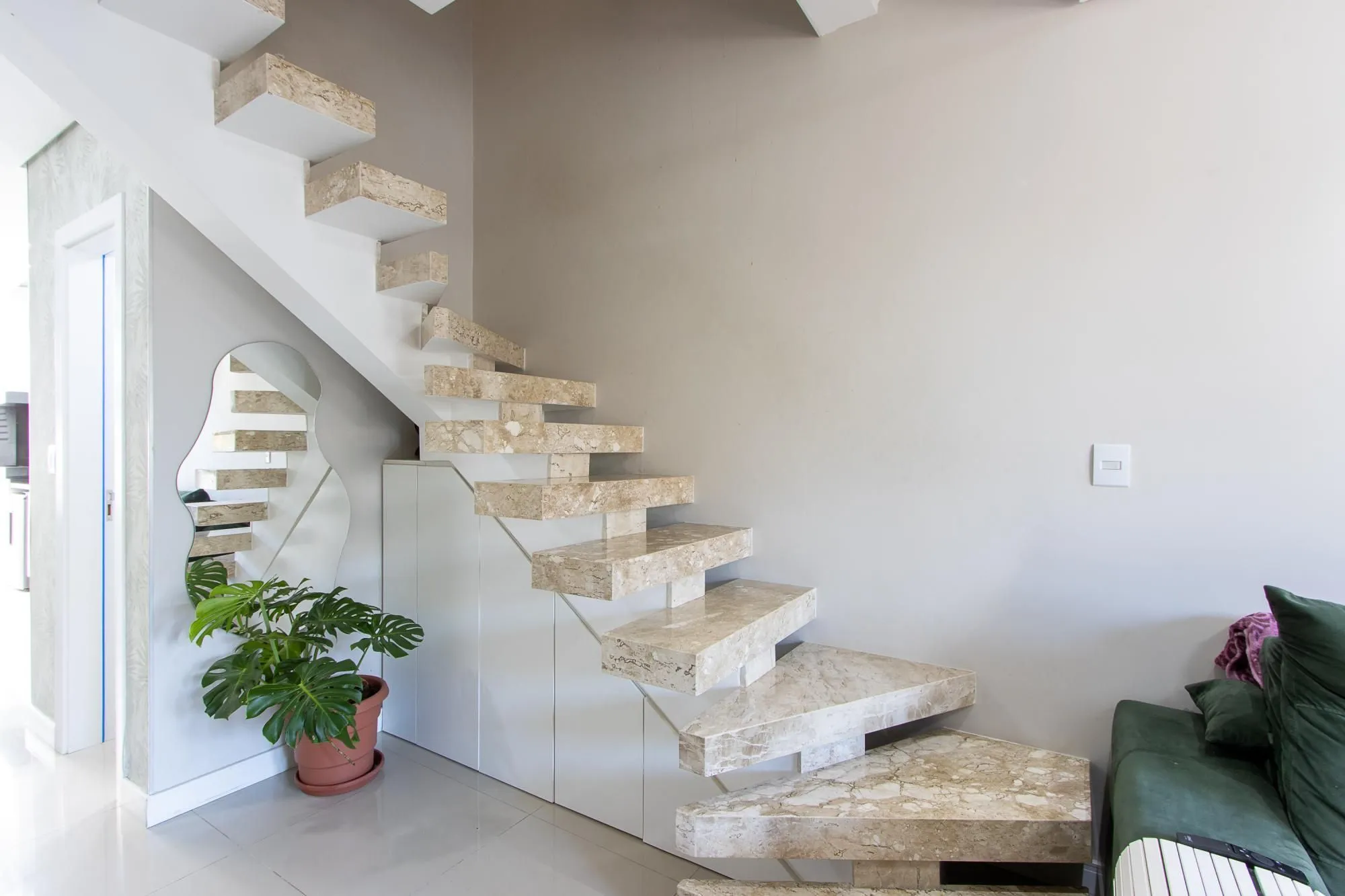 Imagem Ótima casa com 3dormitórios 1 suite no bairro Tristeza