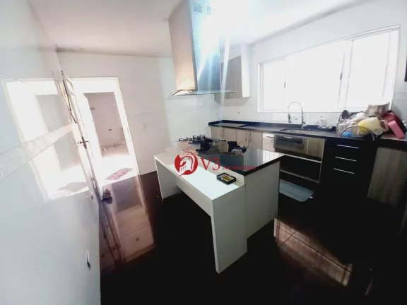 Imagem Sobrado a venda no Jardim Eliane 3 Dormitórios sendo 1 Suíte, 2 Vagas, 150 m