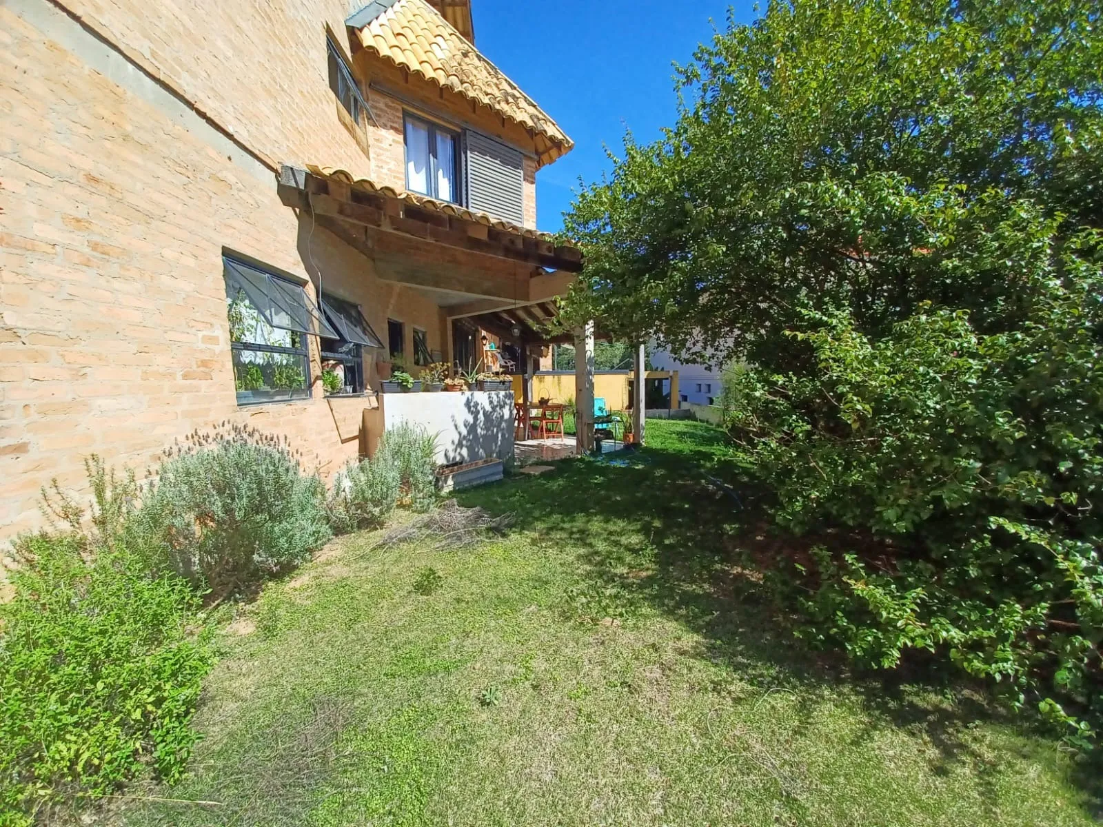 Imagem Belíssima casa 3 Dormitórios no Condomínio Vivendas do Lago!