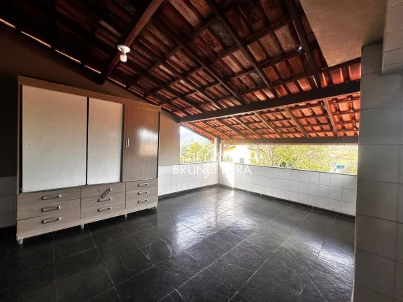 Imagem Casa à venda no bairro Três Poderes - Igarapé/MG