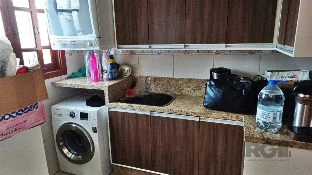 Imagem Casa de 3 dormitórios no bairro Sarandi