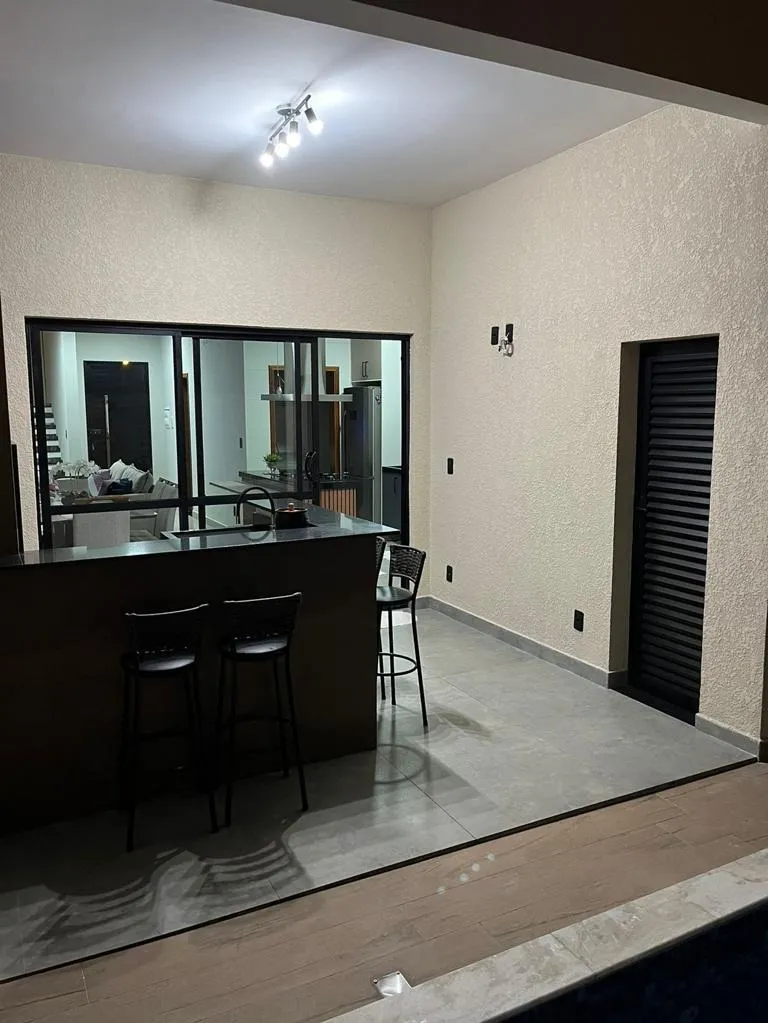 Imagem "Sobrado Exclusivo no Horto Florestal Villagio: Luxo, Espaço e Conforto em Um Só Lugar"