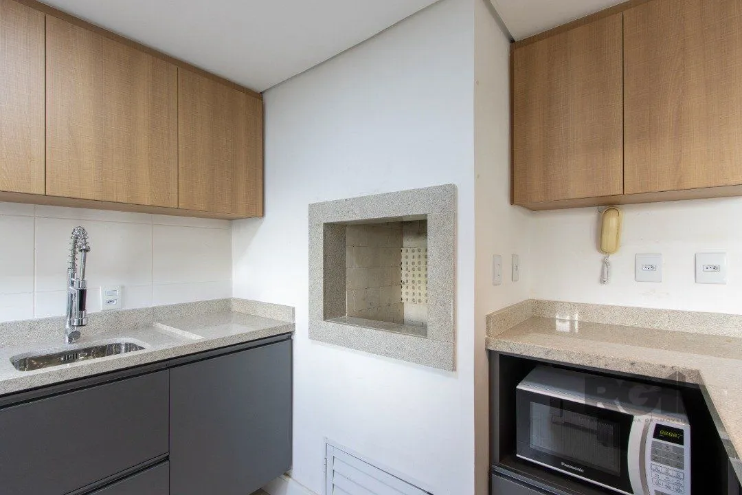 Imagem Apartamento para Venda - 71m², 2 dormitórios, sendo 1 suites, 2 vagas - Camaquã