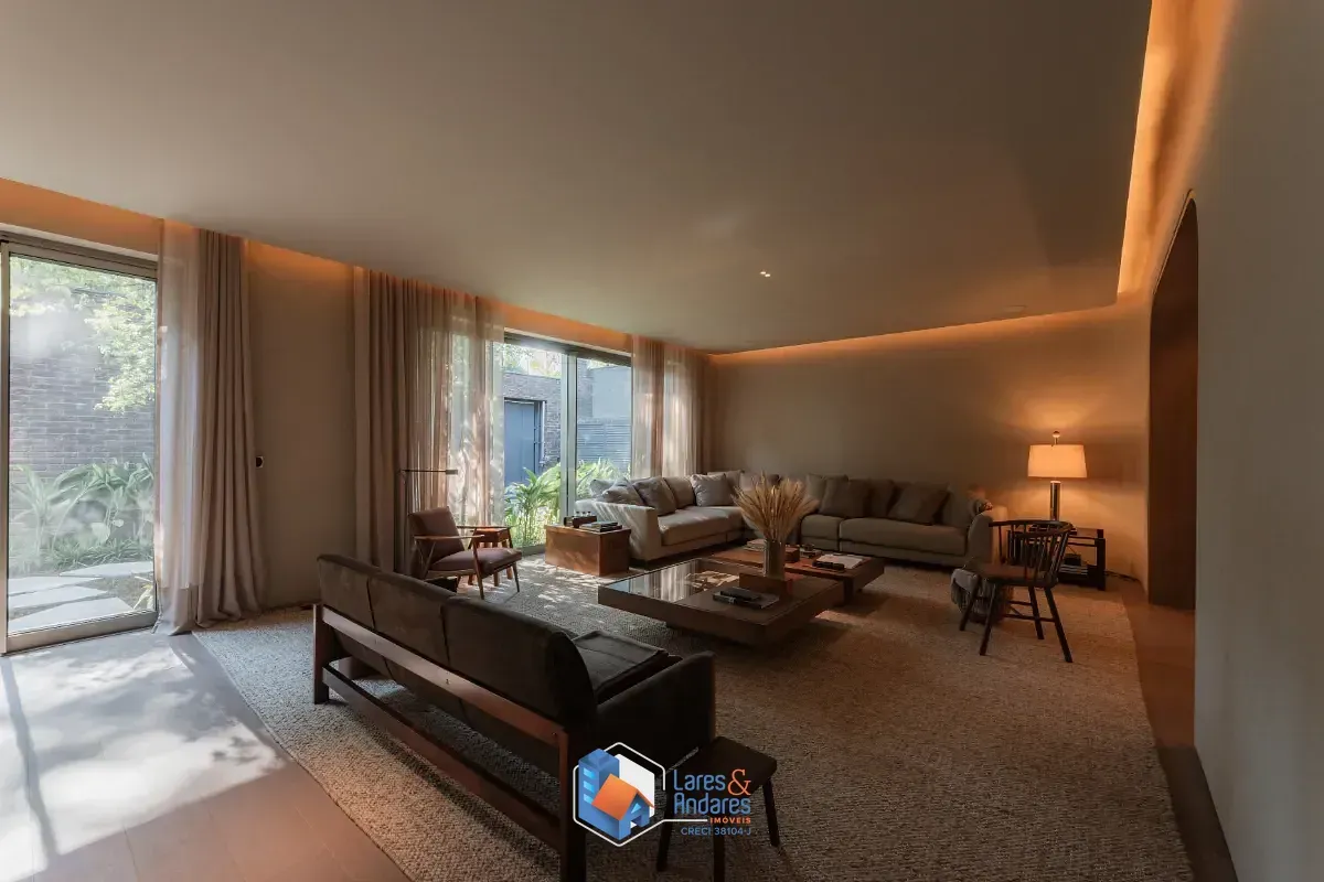 Imagem Casa para venda em Alto de Pinheiros com 4 quartos, sendo 4 suítes, 701m²