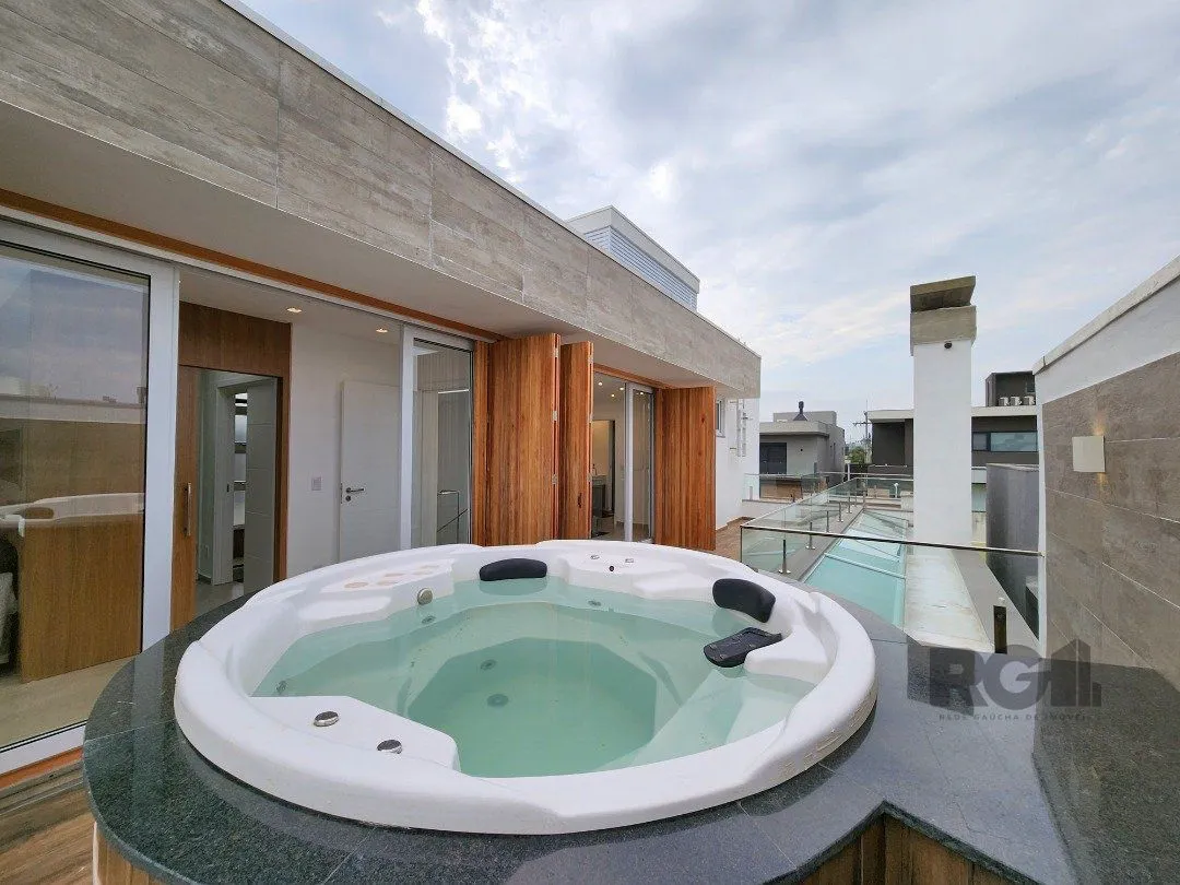 Imagem Casa de Condomínio em Atlântida Sul
