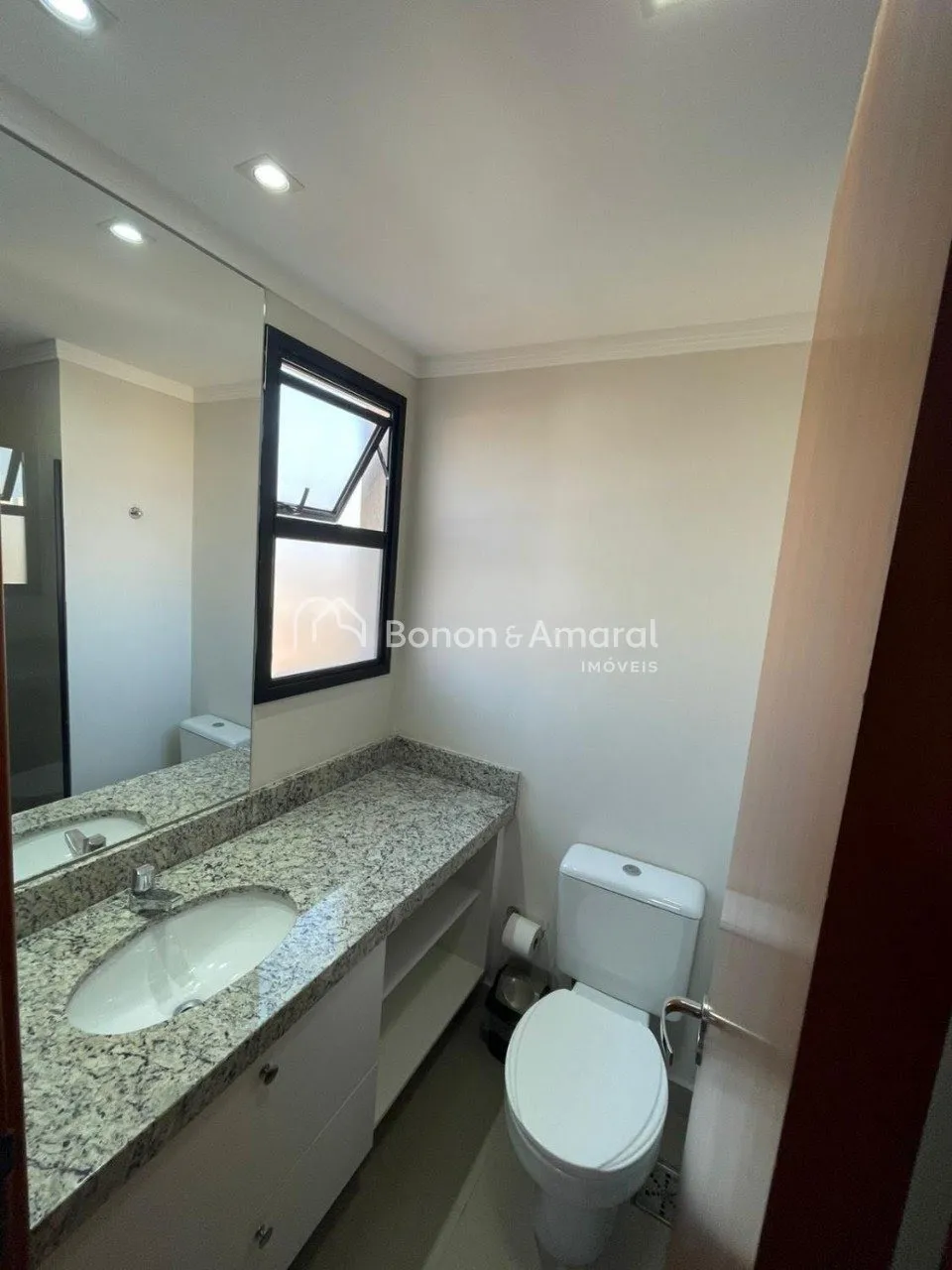 Imagem Apartamento à Venda em Localização Privilegiada no Taquaral - Campinas/SP