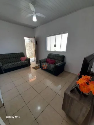 Foto do imóvel Casa com 2 dormitórios à venda por R$ 250.000,00 - Nova Mirim - Praia Grande/SP