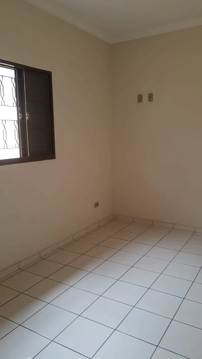 Imagem Casa para Locação 2 Quartos, 2 Vagas, 180M², Vila Santa Fé, Taubaté - SP