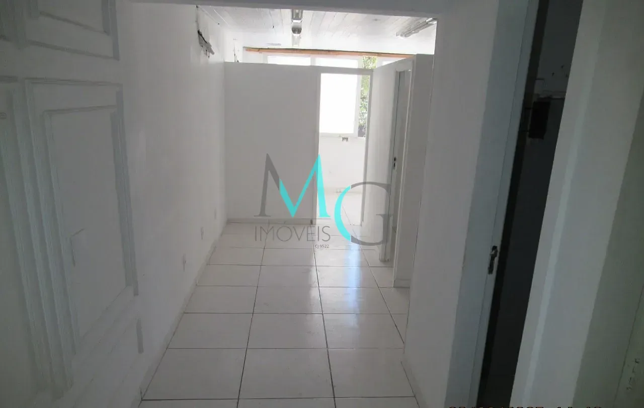 Imagem Sala Comercial à venda, no calçadão de Campo Grande, Rio de Janeiro, RJ