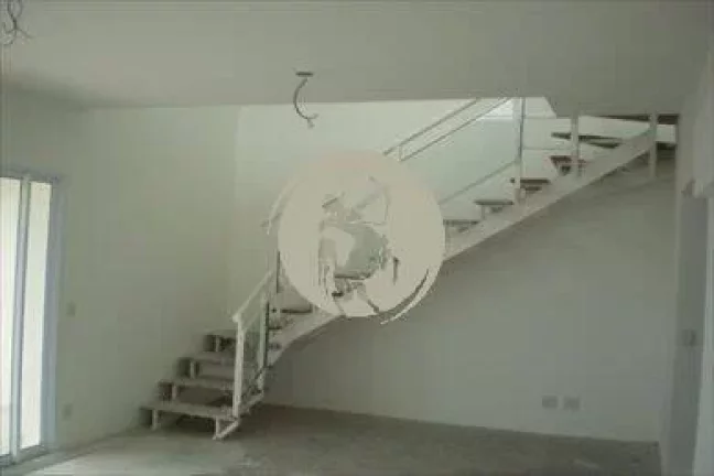 Imagem COBERTURA DUPLEX PROXIMA A PRAIA DO EMBARÉ EM SANTOS. A BELLLAR IMÓVEIS TEM ESTA COBERTURA A VENDA...