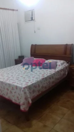 Imagem Apartamento mobiliado com 4 dormitórios (3 suítes), 2 vagas cobertas, 170 m² a duas quadras da praia da Enseada - Guarujá
