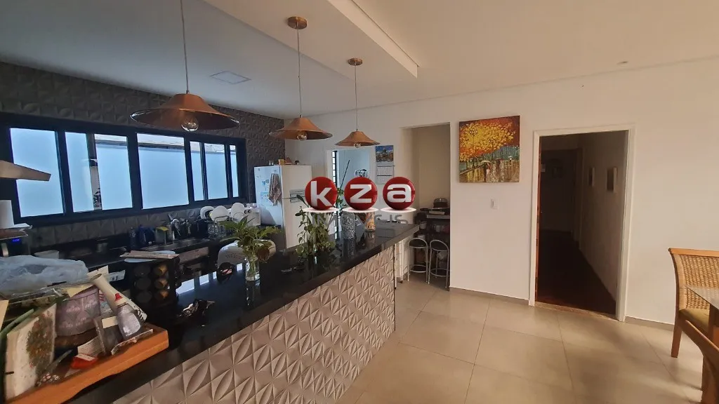 Imagem Casa térrea em Valinhos para venda com 3 dormitórios sendo 2 suítes com edícula de 2 dormitórios
